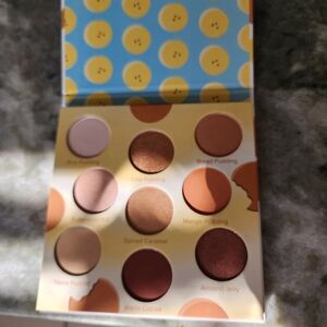 Beauty Bakerie Sweet Treats Eyeshadow Palette